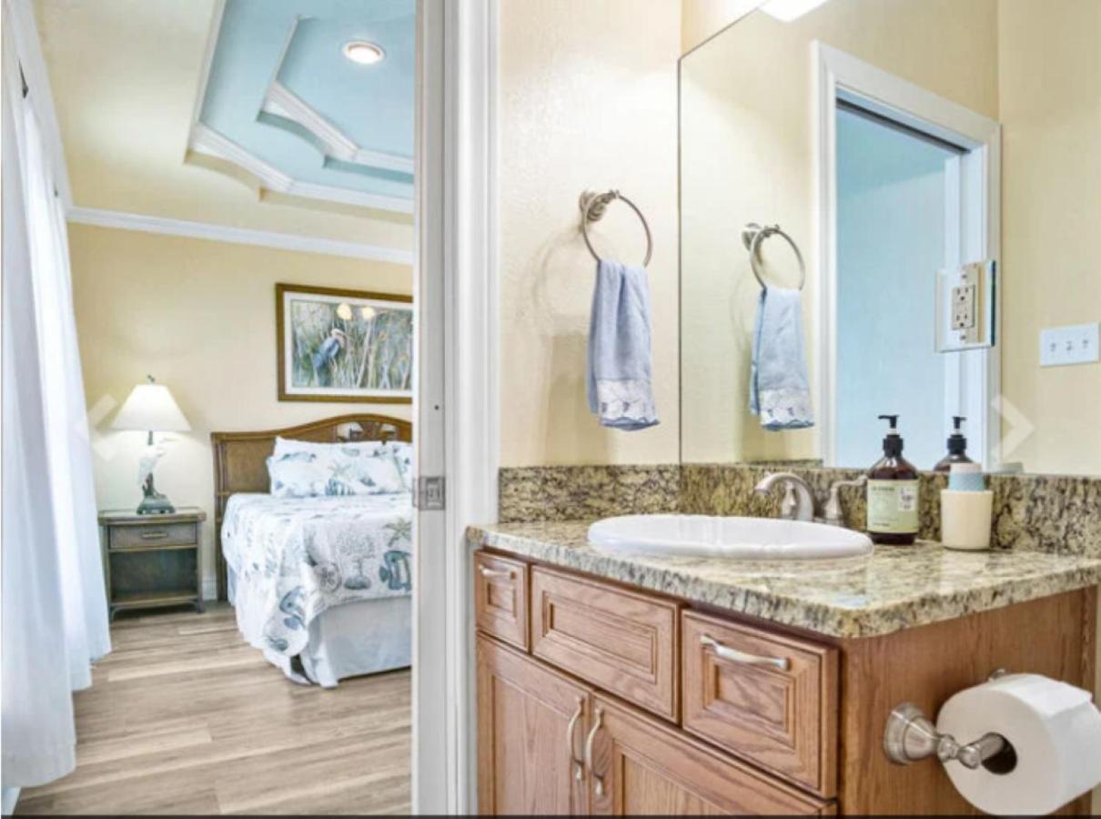 Fancy Nancy 2 Min Walk To Beach, Lyft, Pet-Friendly Bolivar Peninsula Esterno foto