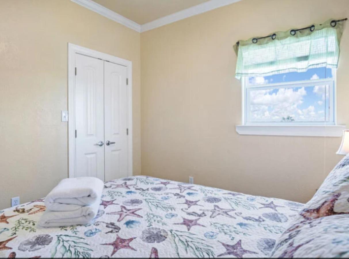Fancy Nancy 2 Min Walk To Beach, Lyft, Pet-Friendly Bolivar Peninsula Esterno foto